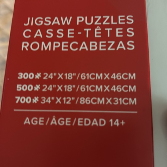 New!! Ceaco Thomas Kinkade Holiday Three Interlocking Jigsaw Puzzles - Picture 7 of 7